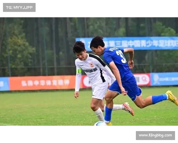 首届青少年足球联赛U19组南区比赛正式启动 各队激战正酣 首届青少年足球联赛U19组南区比赛正式启动 各队激战正酣
